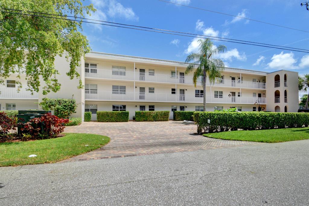 5900 NE 7th Avenue Unit: 104s