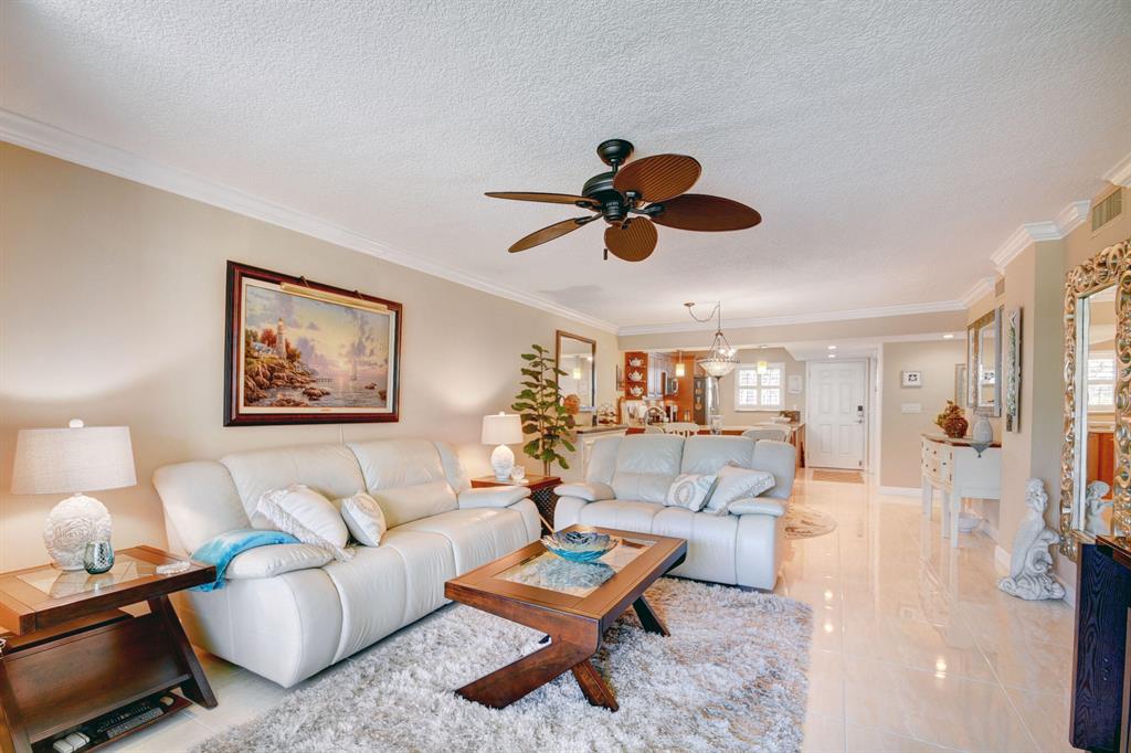 5900 NE 7th Avenue Unit: 104s