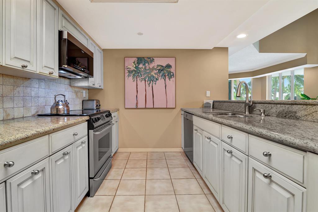 100 SE 5th Avenue Unit: 505