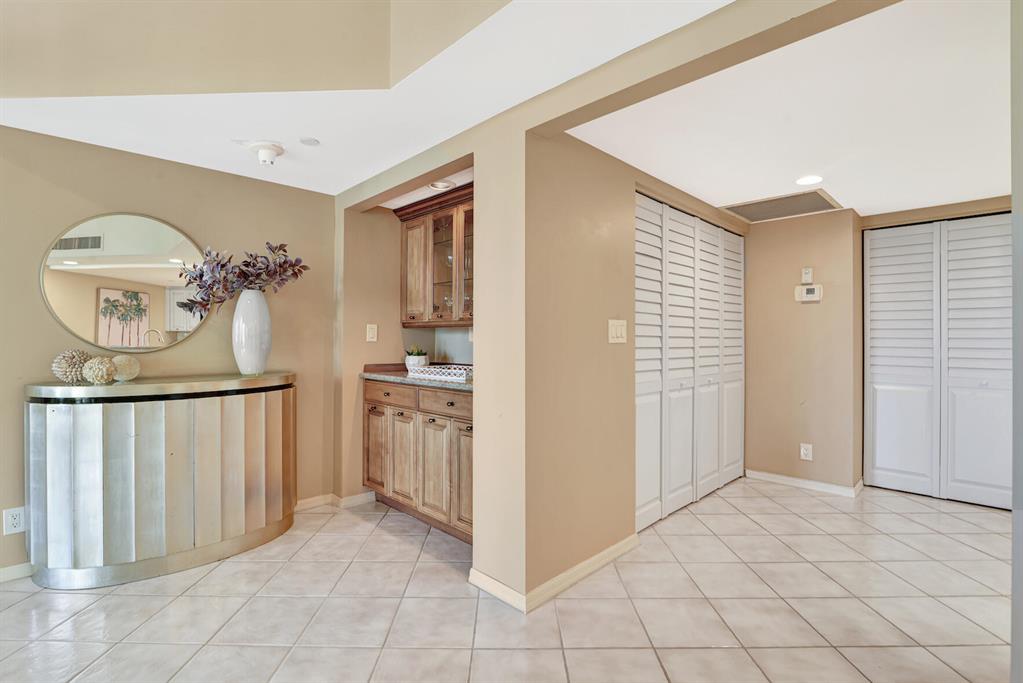100 SE 5th Avenue Unit: 505