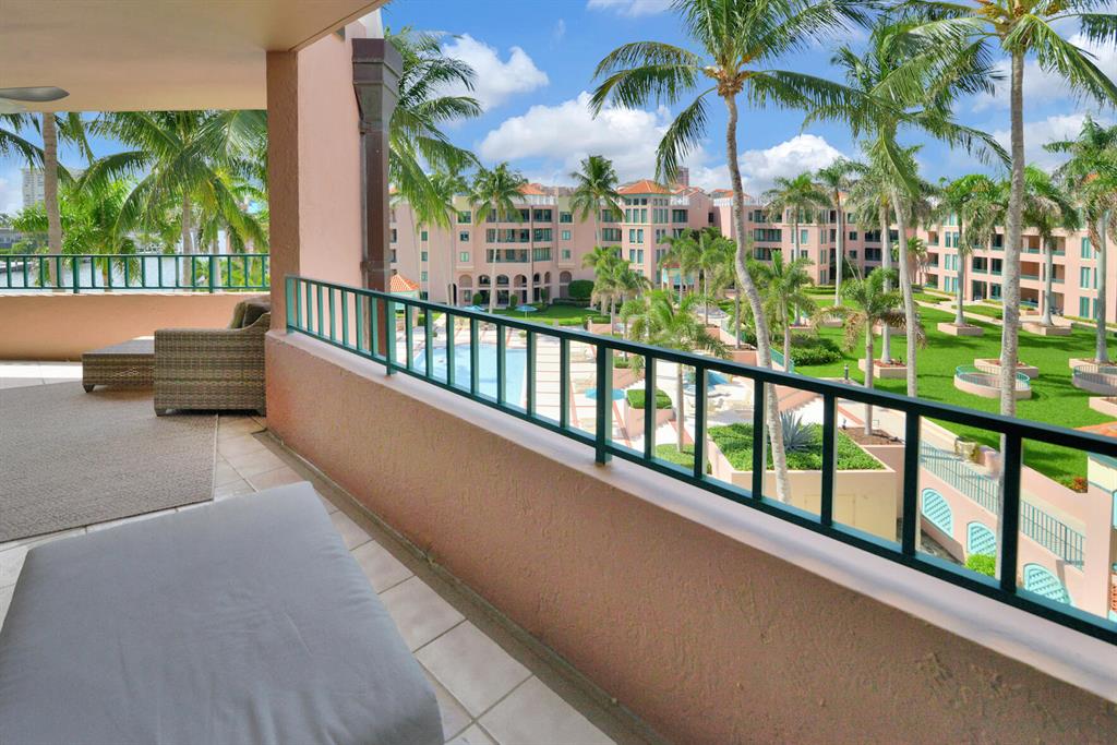 100 SE 5th Avenue Unit: 505