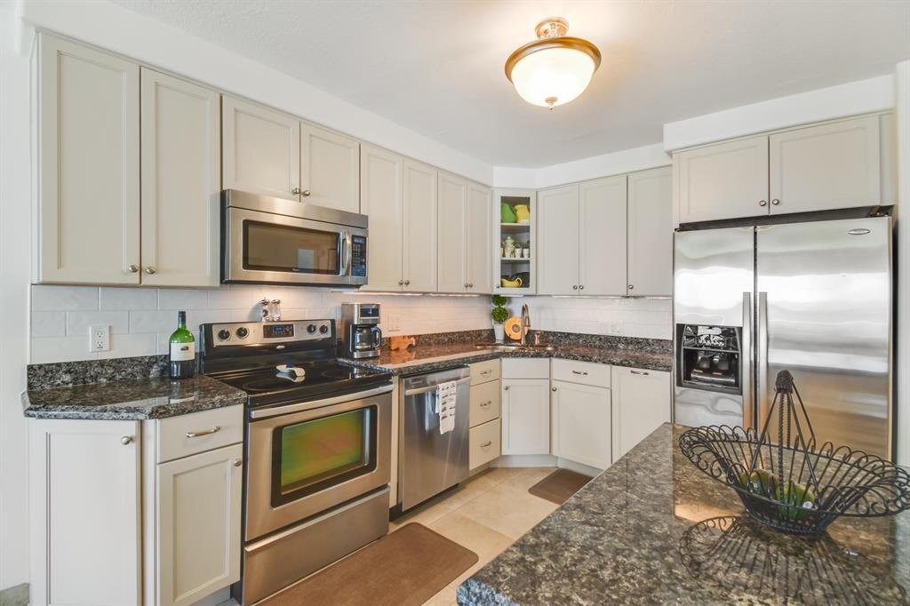 111 N Pompano Beach Boulevard Unit: 811