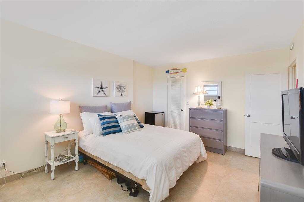 111 N Pompano Beach Boulevard Unit: 811