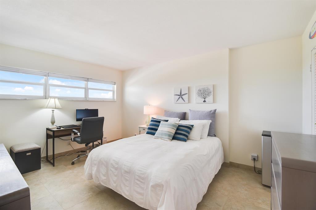 111 N Pompano Beach Boulevard Unit: 811