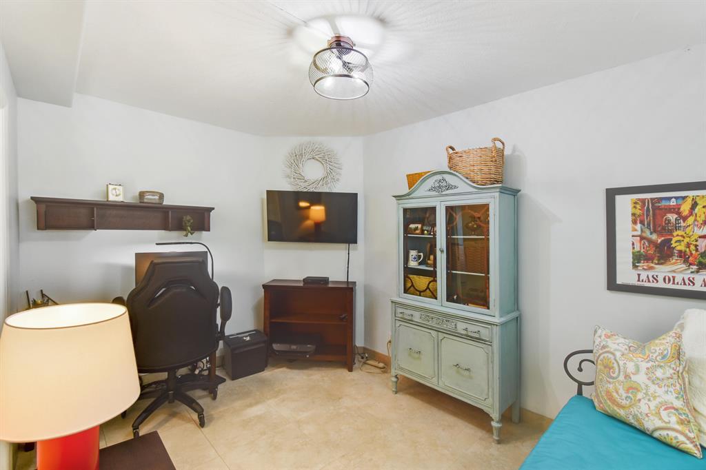 111 N Pompano Beach Boulevard Unit: 811