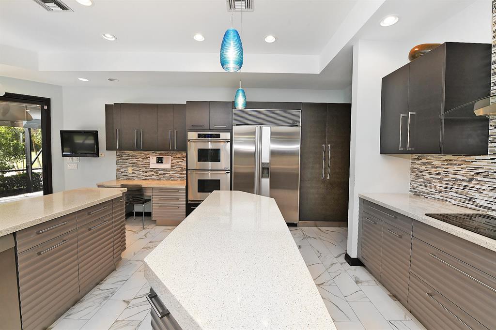 7156 Mandarin Drive