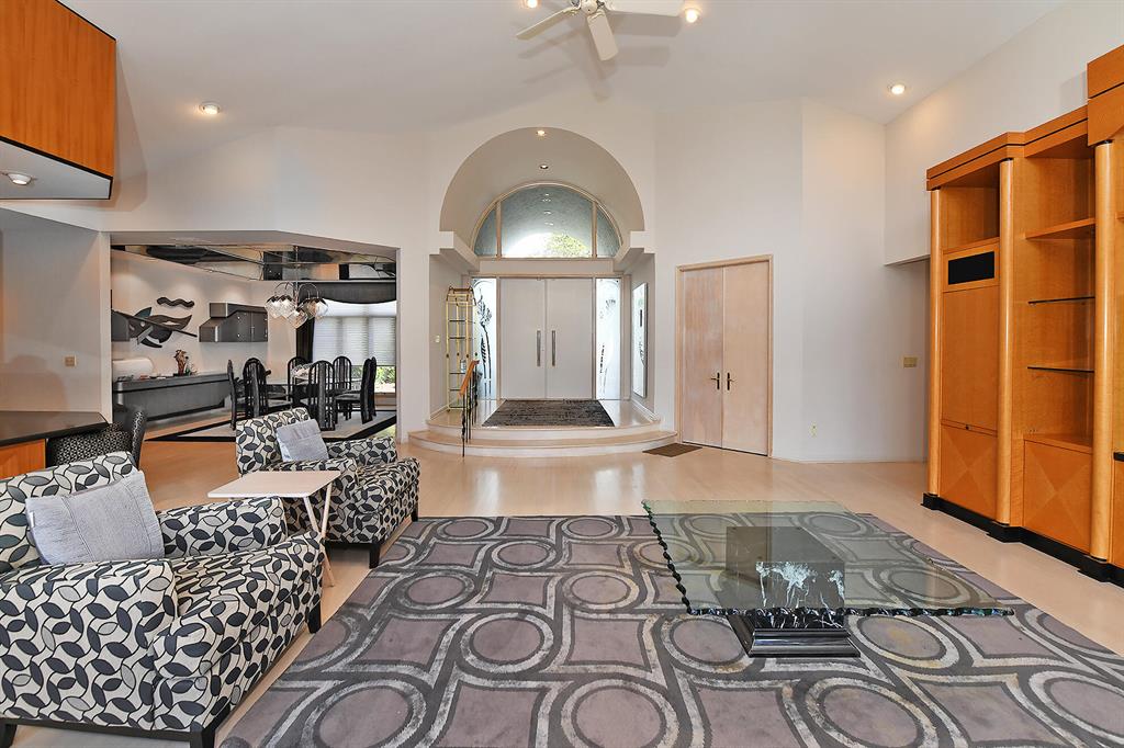 7156 Mandarin Drive
