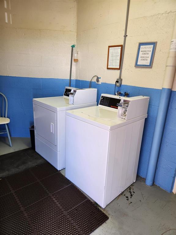 300 Waterway Drive S Unit: 404