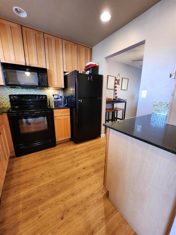 300 Waterway Drive S Unit: 404