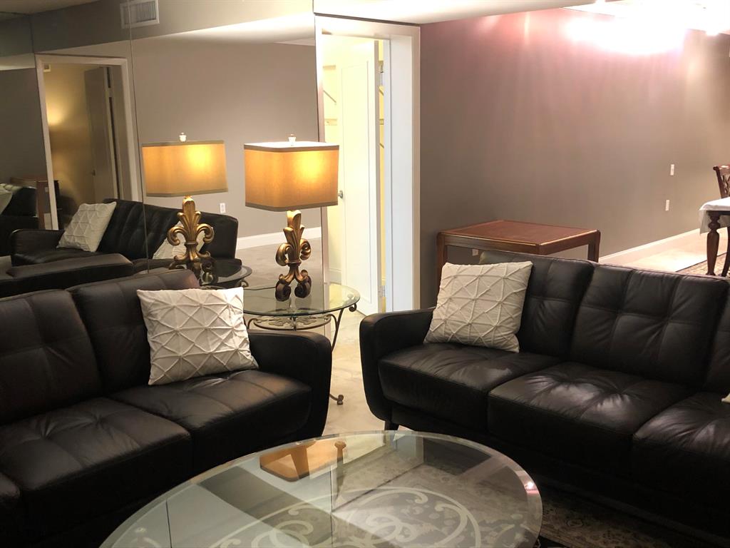 6133 Balboa Circle Unit: 405