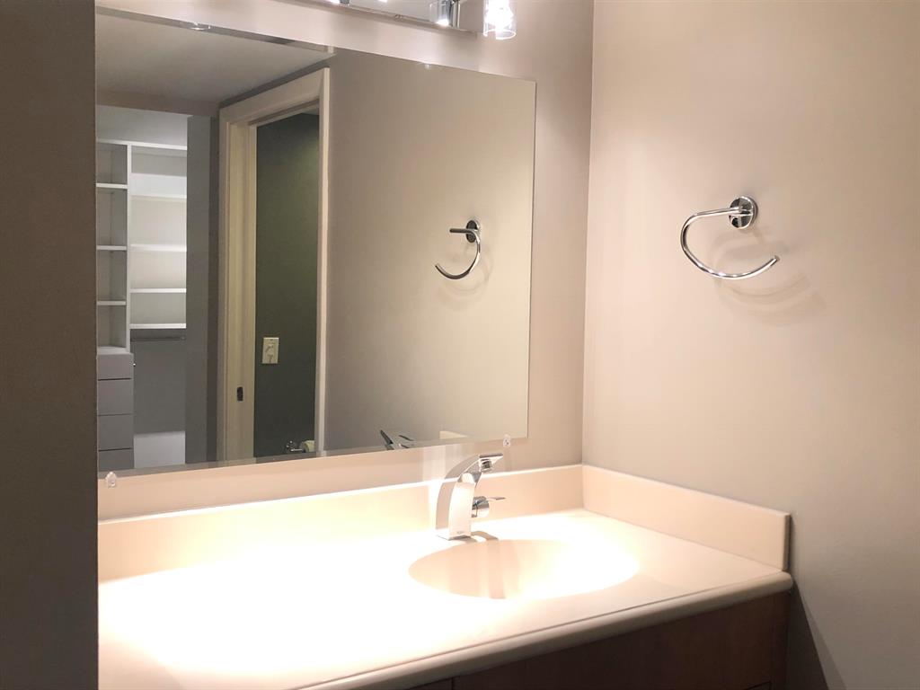 6133 Balboa Circle Unit: 405