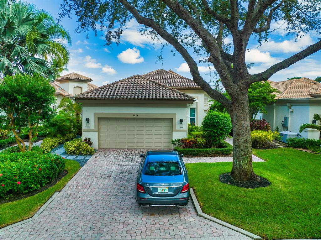 5824 NW 25th Terrace