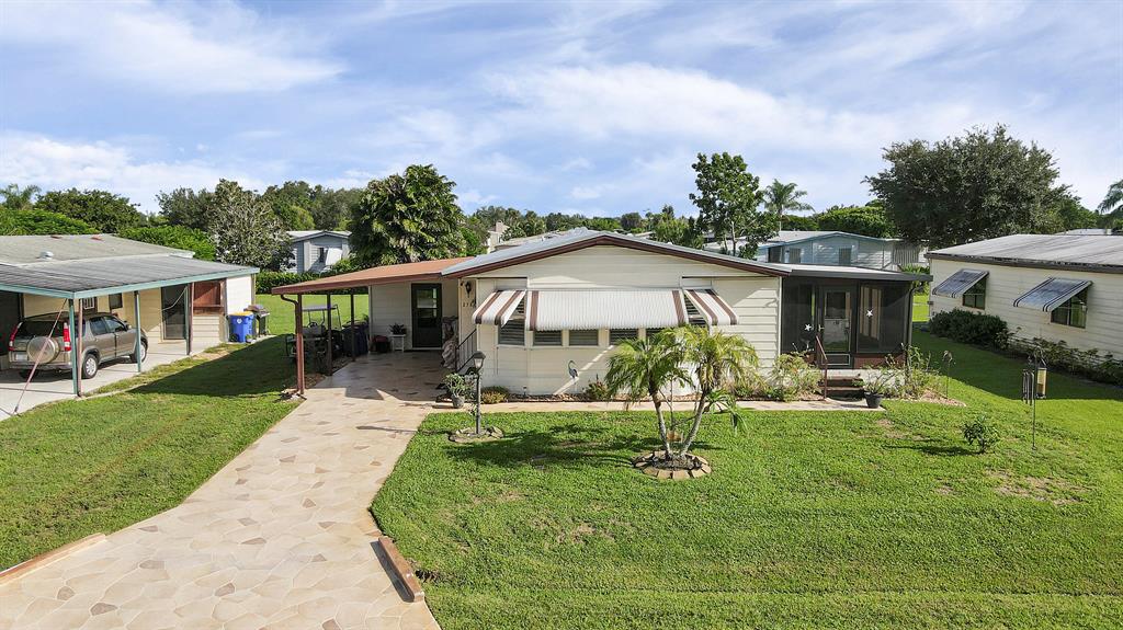 2785 SW Monarch Trail