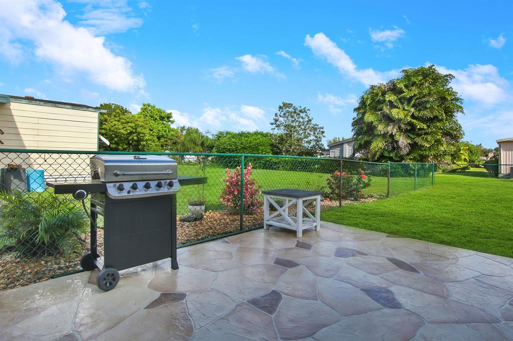 2785 SW Monarch Trail