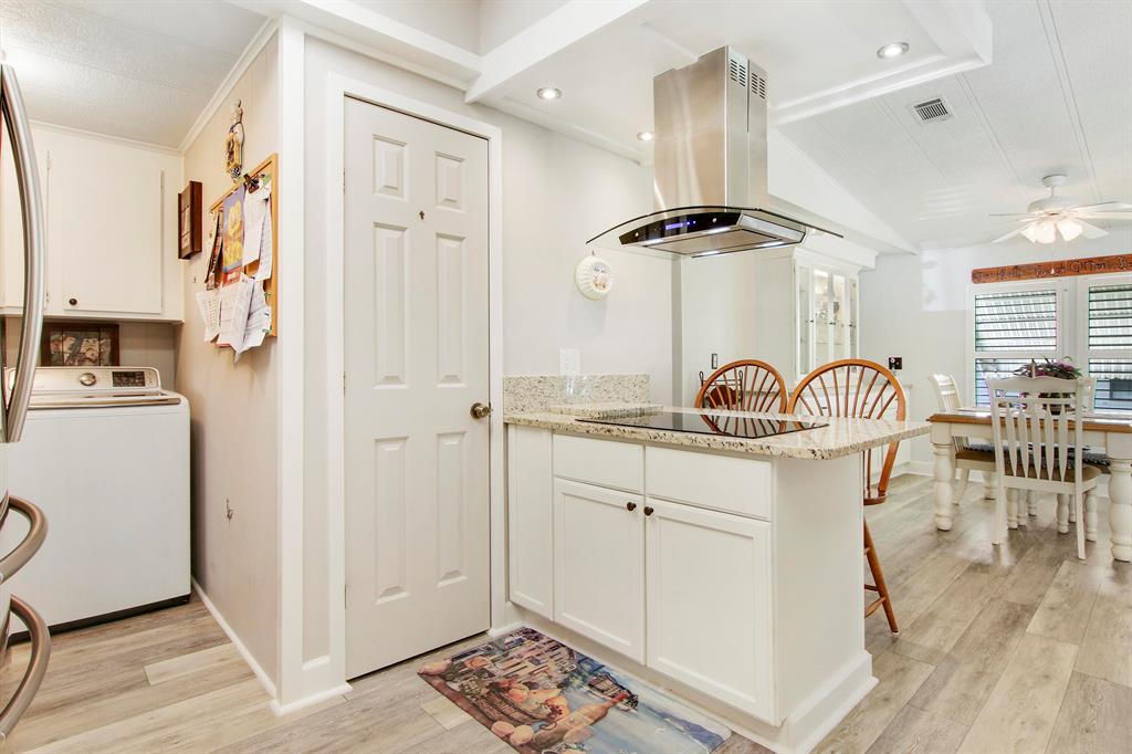2785 SW Monarch Trail