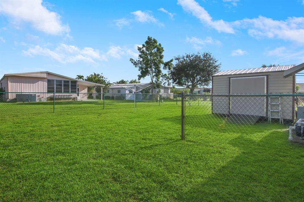 2785 SW Monarch Trail