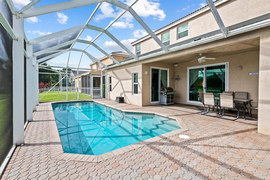 5746 NW 49th Way