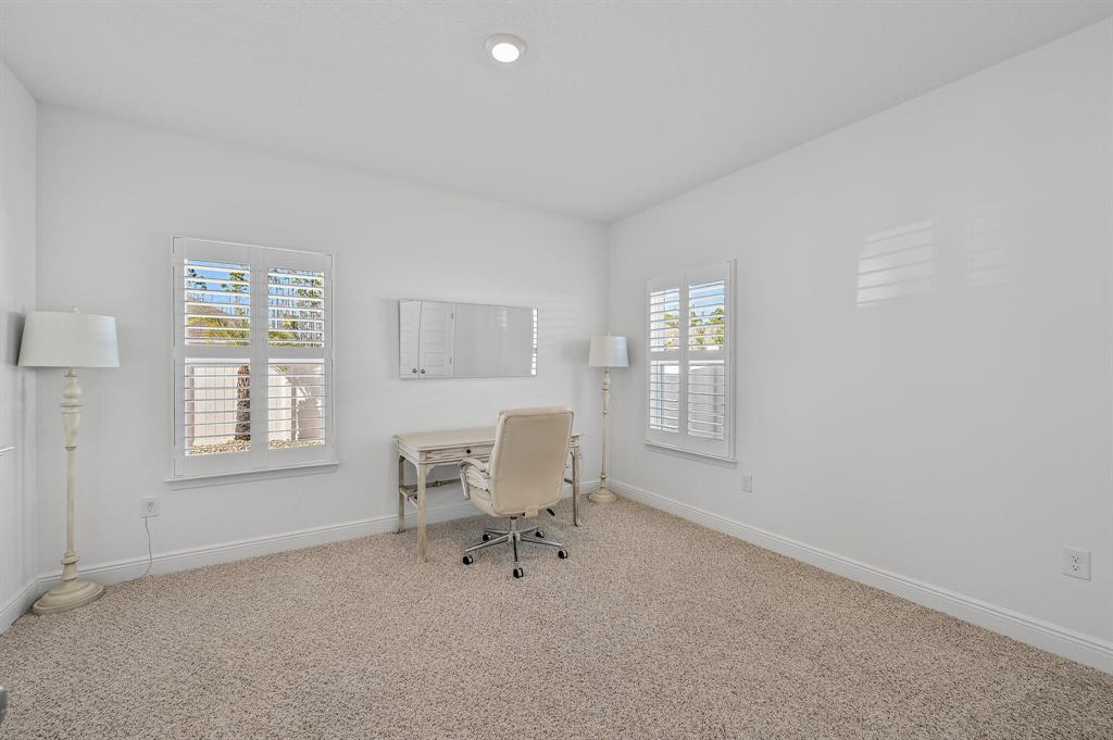51 Palmview Lane