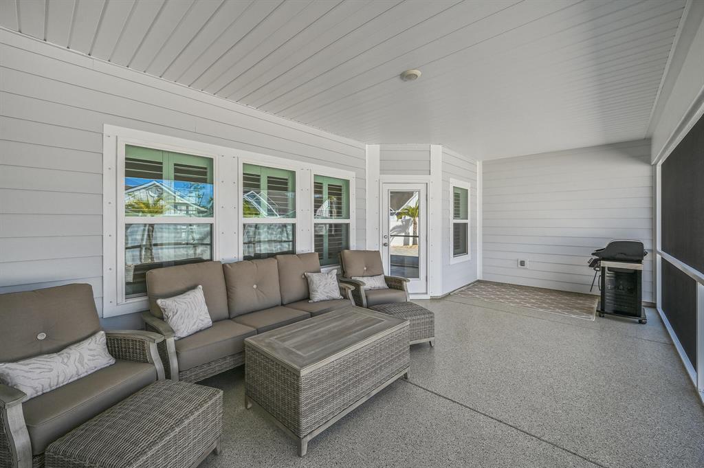 51 Palmview Lane