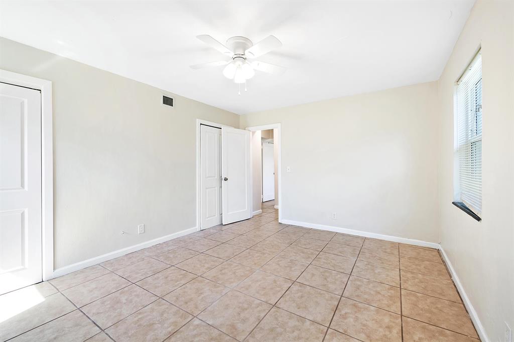 3574 N Old Dixie Highway