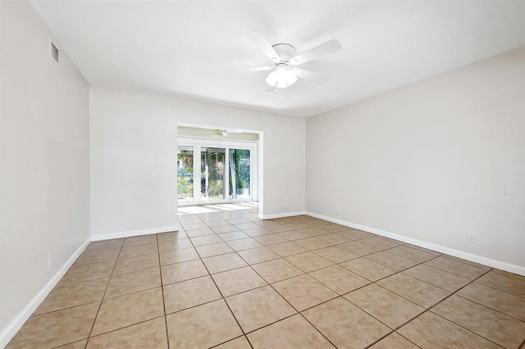 3574 N Old Dixie Highway