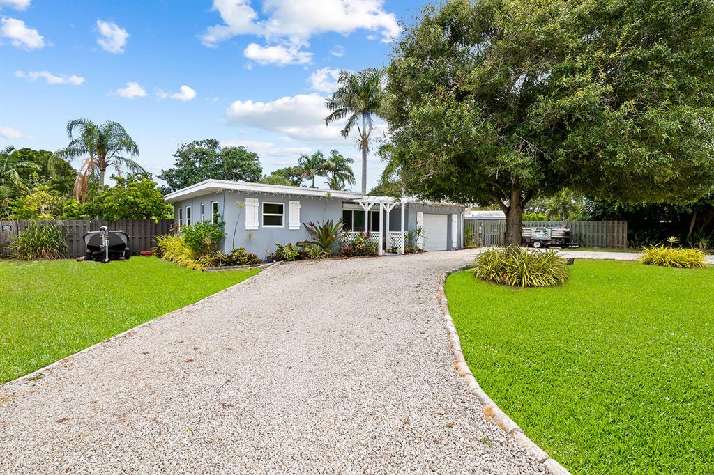 3574 N Old Dixie Highway