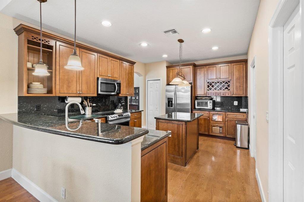 12437 Antille Drive