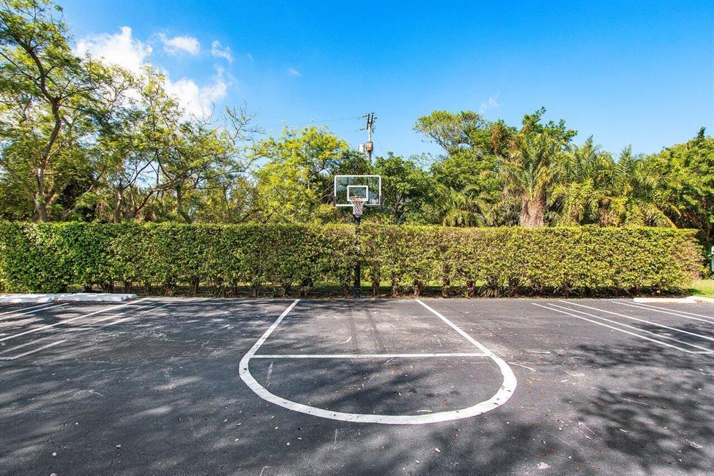 1034 Kokomo Key Lane