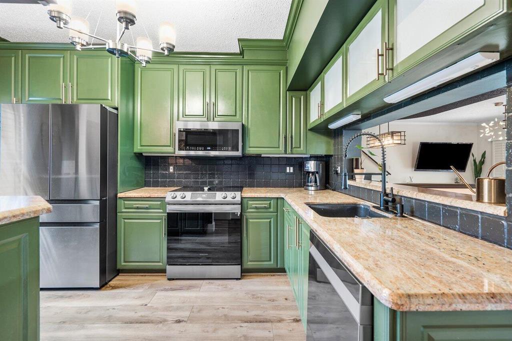 1034 Kokomo Key Lane