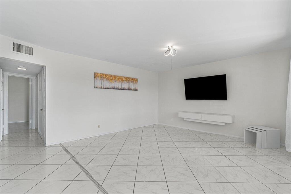 701 SE 7th Avenue Unit: 10