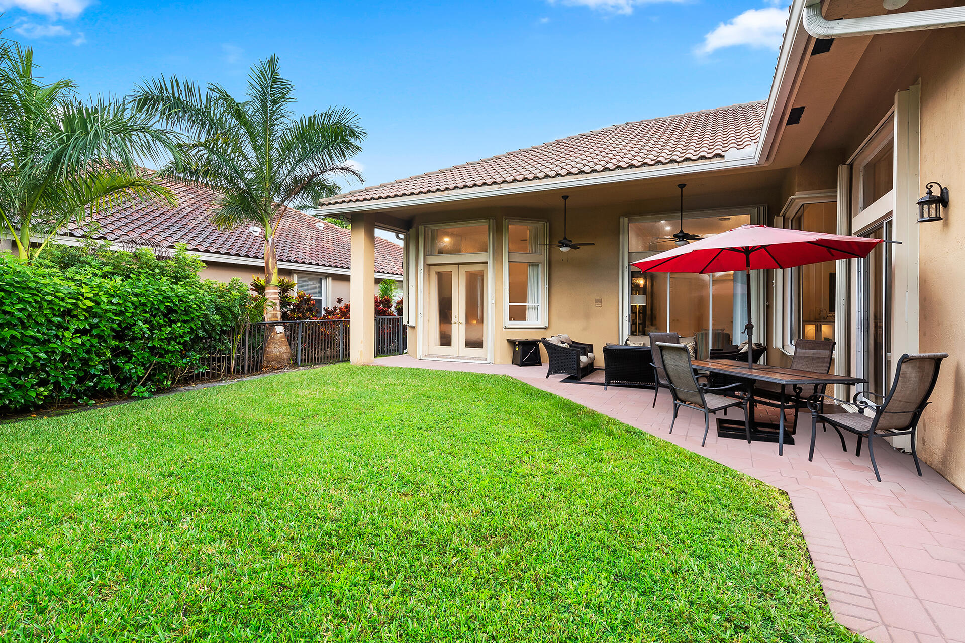 21698 Fall River Drive