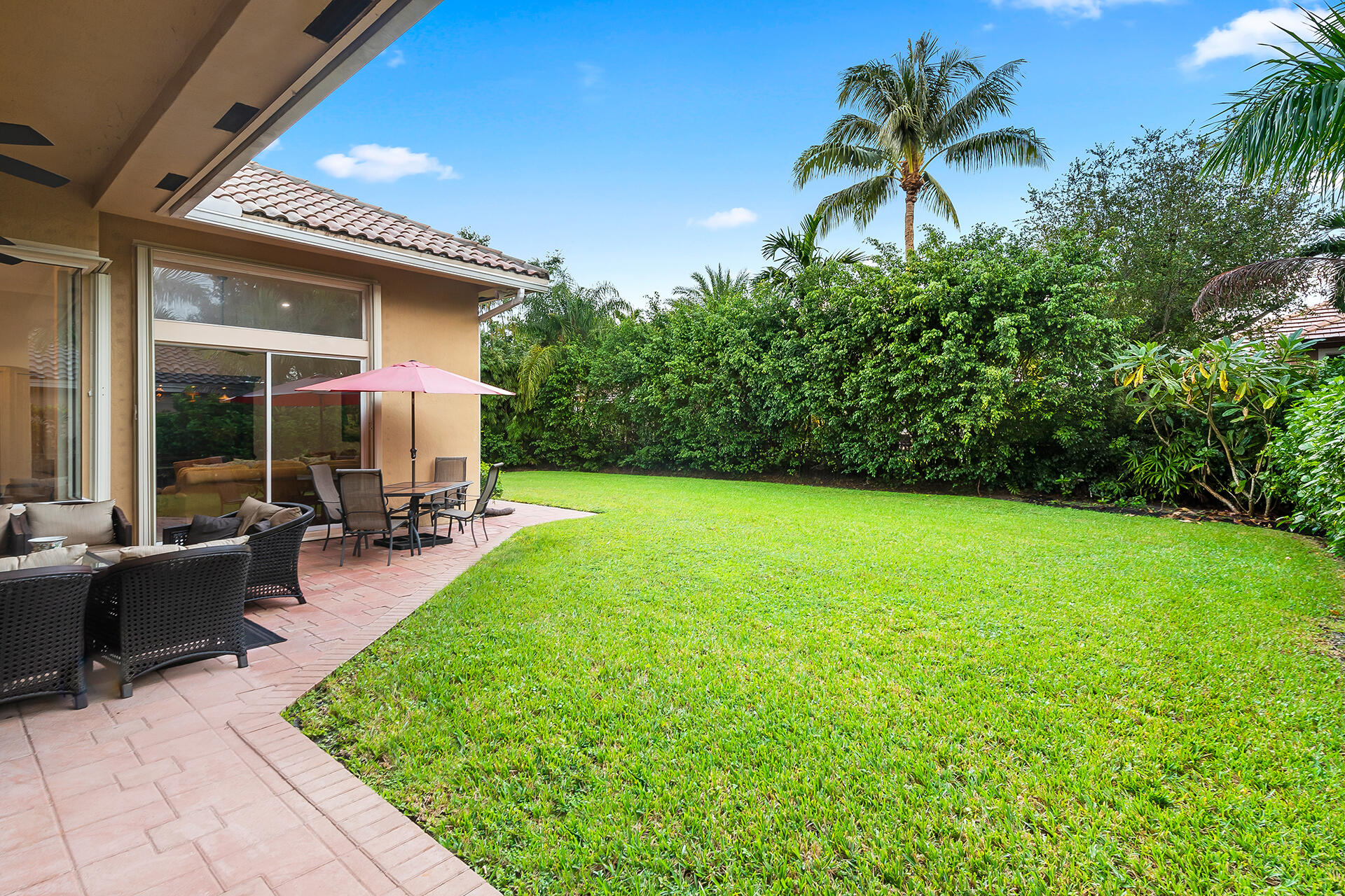 21698 Fall River Drive
