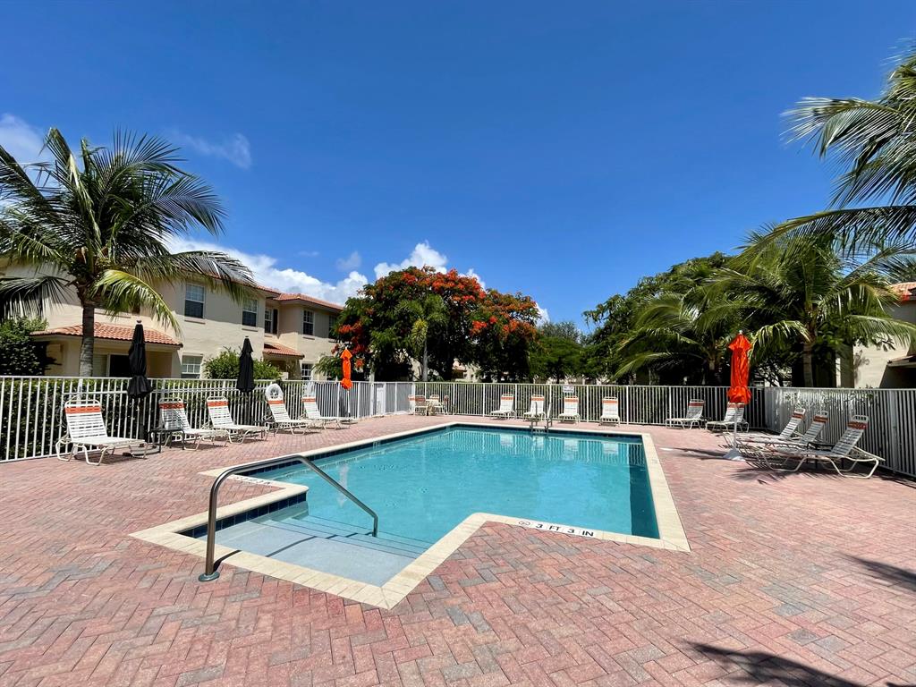 119 N Longport 2d Circle Unit: 2d