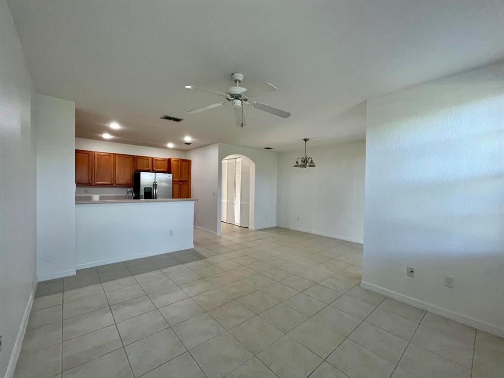 119 N Longport 2d Circle Unit: 2d