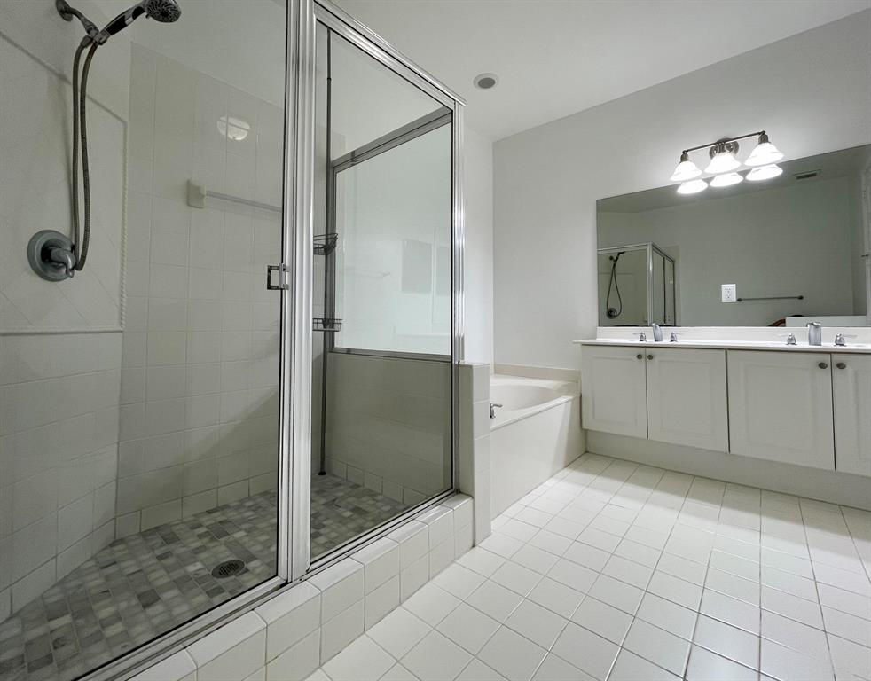 119 N Longport 2d Circle Unit: 2d