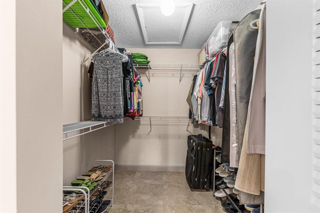 22160 Palms Way Unit: 206