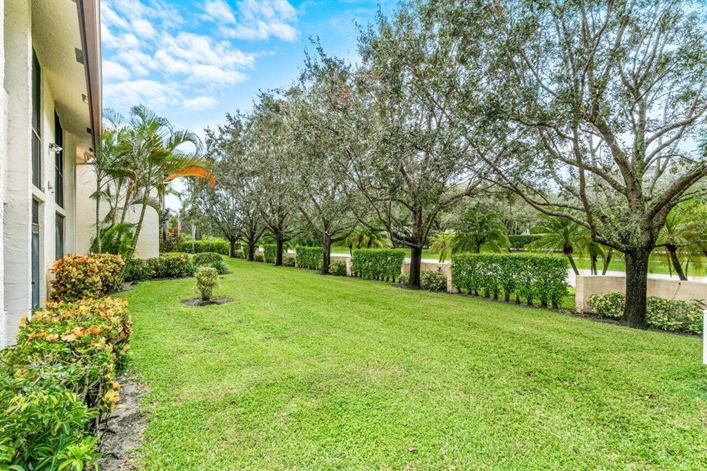 22160 Palms Way Unit: 206