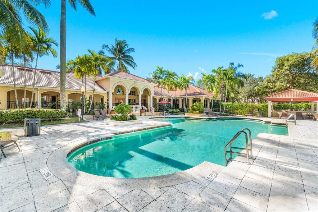 4021 San Marino 207 Boulevard Unit: 207