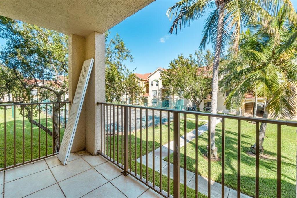 4021 San Marino 207 Boulevard Unit: 207