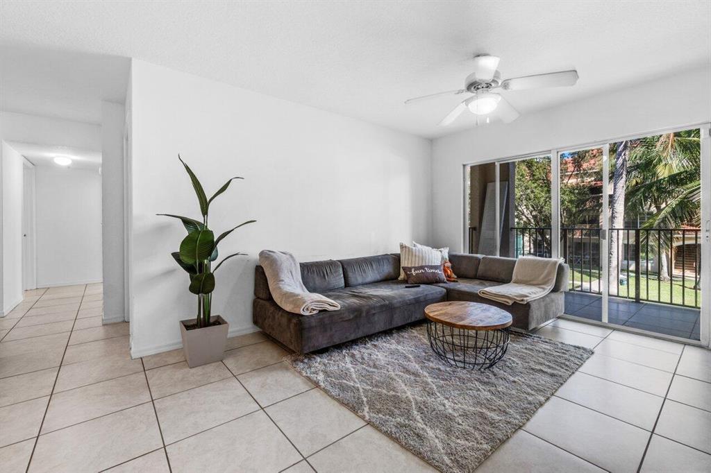 4021 San Marino 207 Boulevard Unit: 207