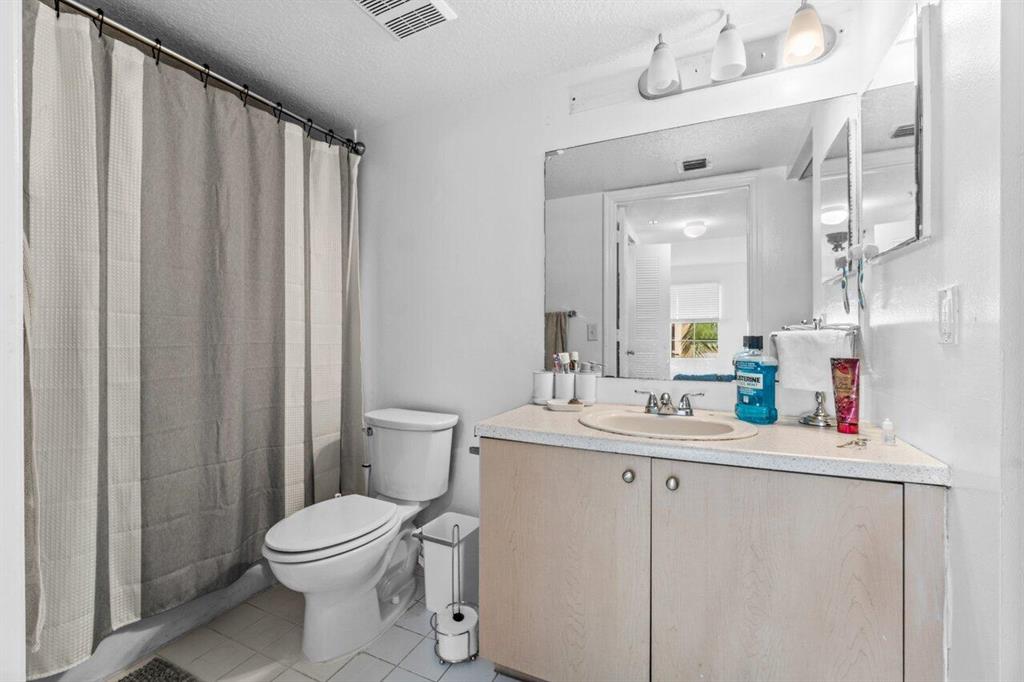 4021 San Marino 207 Boulevard Unit: 207