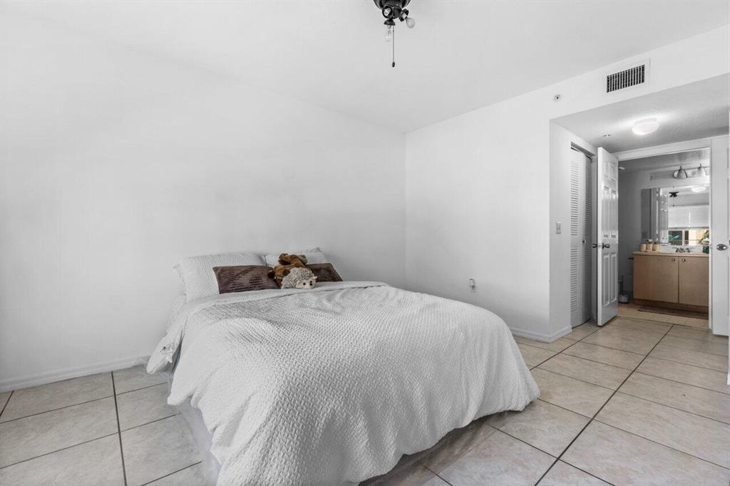 4021 San Marino 207 Boulevard Unit: 207