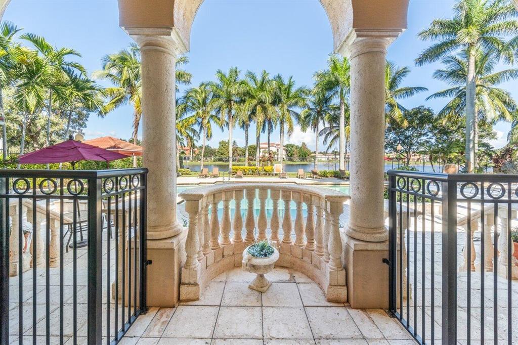 4021 San Marino 207 Boulevard Unit: 207