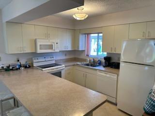 198 SE Village 198 Drive Unit: 198