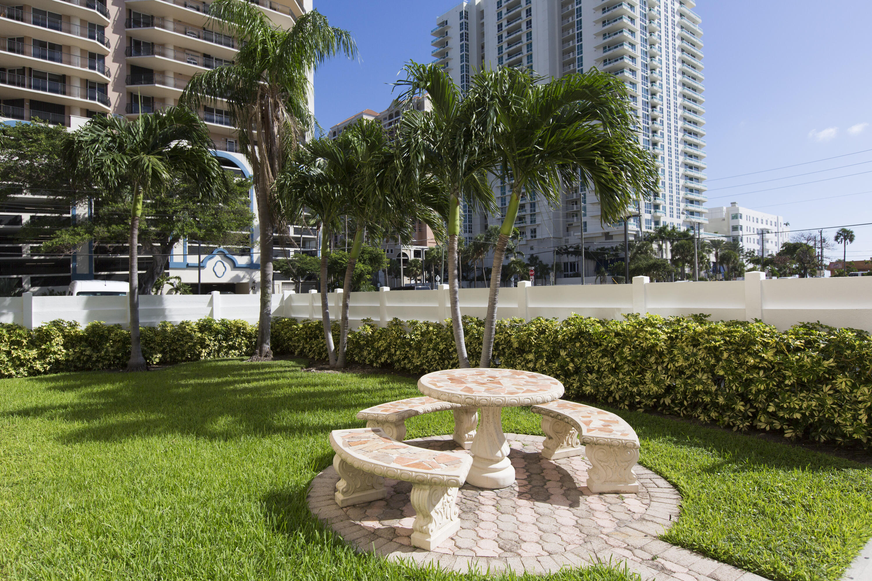 200 S Birch Road Unit: 602
