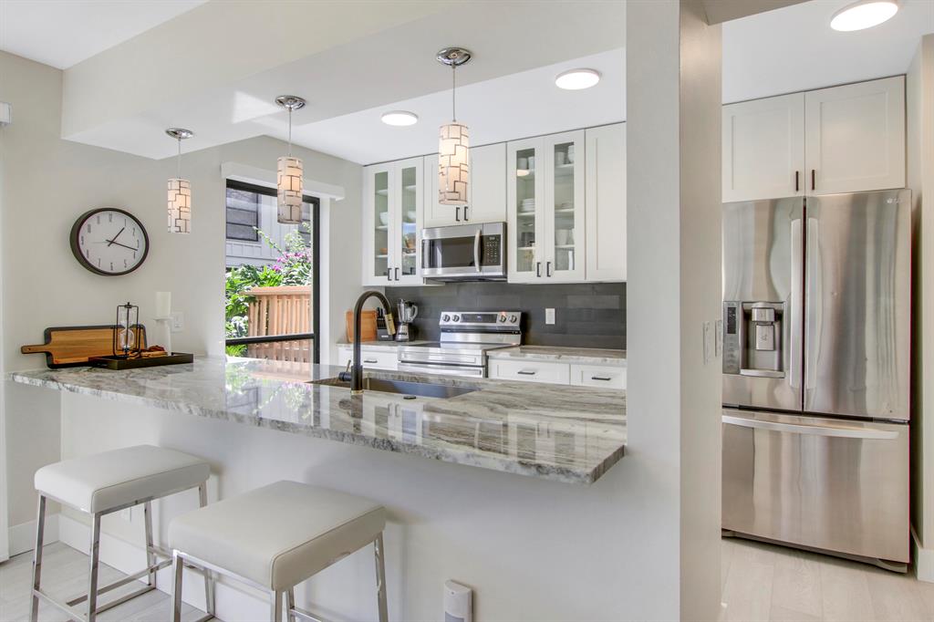 512 Brackenwood Place