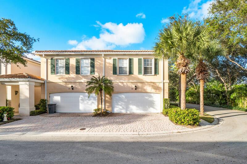 39 Laurel Oaks Circle