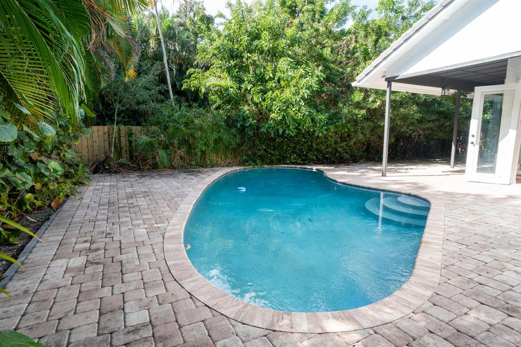 12948 Calais Circle