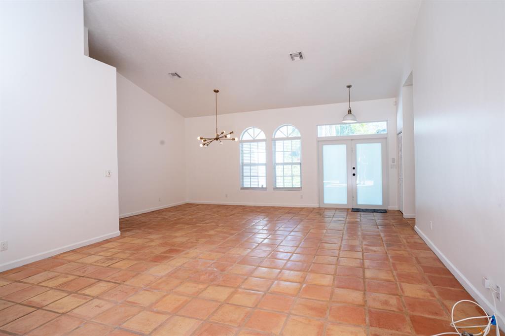 12948 Calais Circle