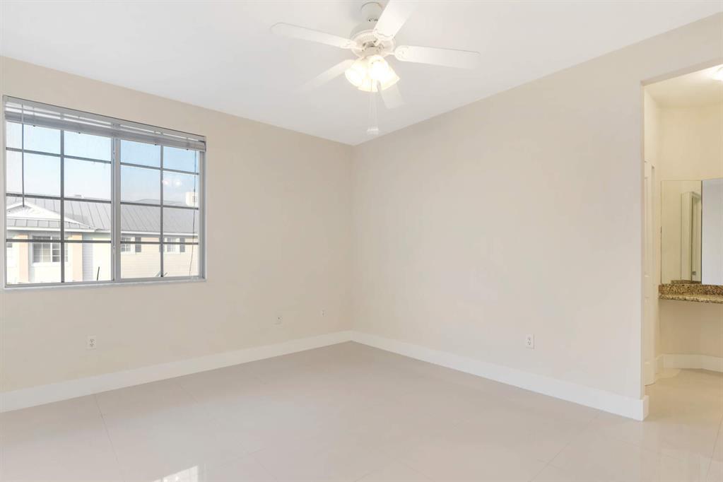 240 NE 2nd Street Unit: 6-D